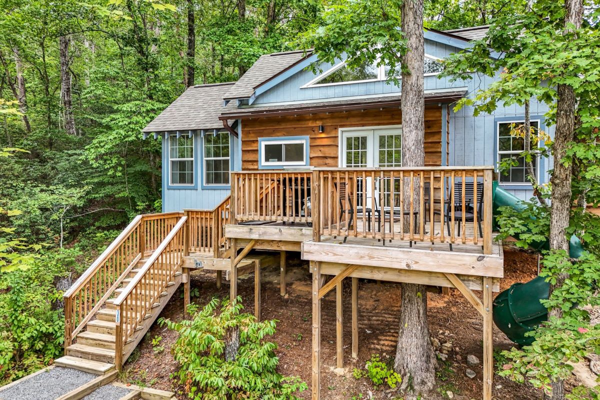 Family Treehouse Lodging Unit Emberglow Outdoor Resort Lake Lure NC