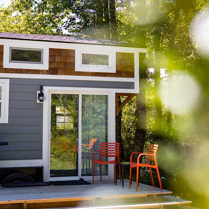 tiny-house-glamping-in-north-carolina-near-lake-lure